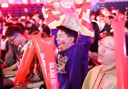 C7娱乐-包含空中战舞，一场高潮迭起的比赛精彩纷呈的词条