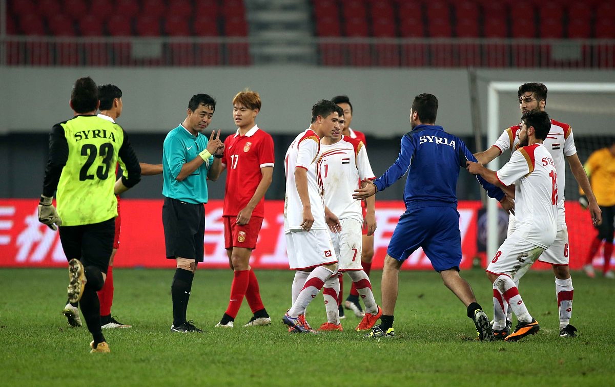 C7娱乐-包含亚洲足球实力强队交锋：胜负难料的词条