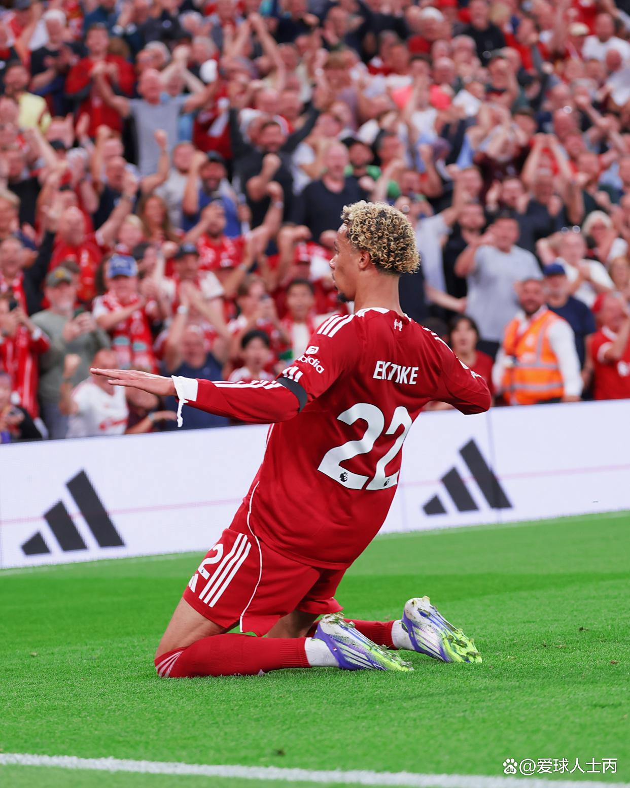 C7娱乐官方网站-包含利物浦神射手刷新纪录，生涯破百进球的词条