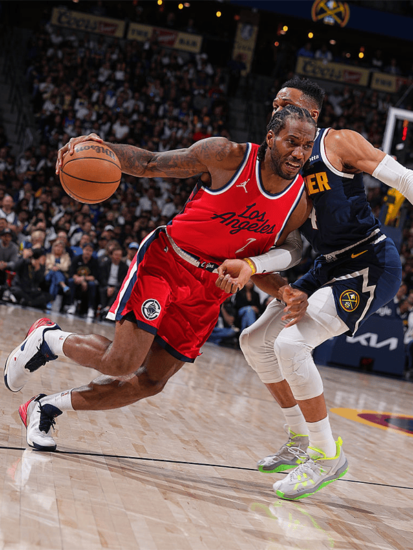 快船球员连续命中三分表现抢眼(快船球员连续命中三分表现抢眼视频)